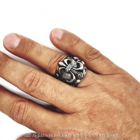 Bague Chevalière Royale Papale Fleur de Lys Patriote Zirconium bobijoo