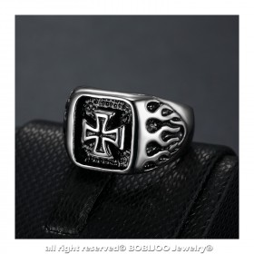 Bague Chevalière Homme Biker Croix de Malte Enflammée bobijoo