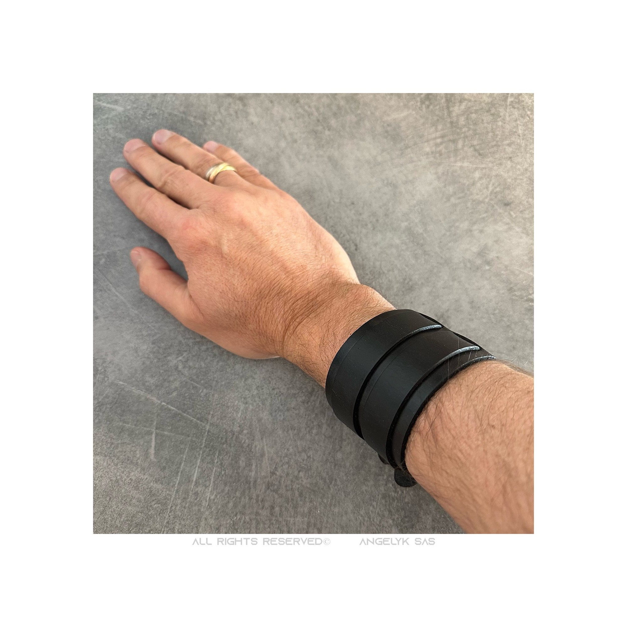 Bracelet de Force noir Cuir véritable et acier Largeur 5cm