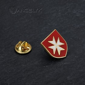 Pin de solapa con escudo de armas templario de la Cruz de Malta blanca IM#26389